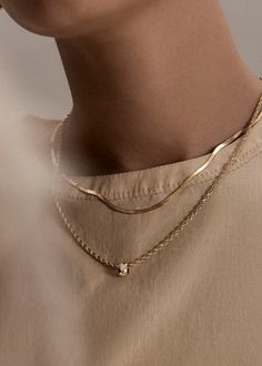 A rope chain is essential to your fine jewelry collection. Add boldness and texture to any necklace stack. Never take it off and pass this piece down for generations to come. 14k solid gold—always Non-hollow Average weight: 6.8g Width: 1.85mm Lobster clasp closure Minimalist Rope Chain Link Jewelry, Elegant Rope Chain Link Jewelry, 14k Gold Figaro Chain Jewelry For Layering, Elegant Cuban Link Jewelry For Everyday, Elegant Everyday Cuban Link Jewelry, 14k Gold Figaro Chain Jewelry For Everyday Luxury, Minimalist Wheat Chain Necklace For Gift, Elegant Wheat Chain Necklace For Everyday, Minimalist 14k Gold Rope Chain Necklace