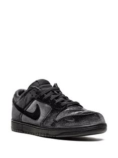 Nike x Dover Street Market Dunk Low Sneakers - Farfetch Underground Clothing, Velvet Sneakers, Dover Street Market, Shoe Wishlist, Street Fashion Men Streetwear, Fresh Shoes, Street Market, Shoe Inspo, Cute Boots