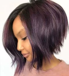 2024's Top Natural Haircuts for Women - Bold Styles & Vibrant Colors Textured Bob Hairstyles, Modern Bob Hairstyles, Angled Bob Haircuts, Popular Short Hairstyles, Corte Bob, Choppy Bob Hairstyles, Bob Haircut For Fine Hair, Hair Color For Women, Haircuts For Fine Hair