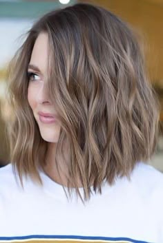 Brunette Ash, Belage Hair, Short Light Brown Hair, Balage Hair, Band Hairstyles, Ash Brown Hair Color, Hair Rubber, Ash Brown Hair, Brown Hair Looks