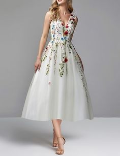 Floral Dress Wedding Guest, Baju Kahwin, Robes D'occasion, Prom Dresses Elegant, Valentines Day Dresses, Evening Dresses Online, Floral Wedding Dress, Cheap Evening Dresses, Party Kleidung