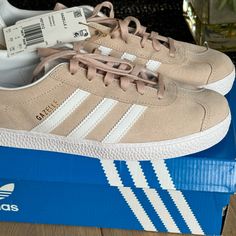 Brand New In Boz Adidas Gazelle Junior Pink Sneakers, Shoes Adidas, Adidas Gazelle Sneaker, Pink Adidas, Adidas Samba Sneakers, Adidas Gazelle, Adidas Shoes, Adidas Women, Kids Shoes