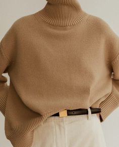 Minimalist Moda, Minimalistic Outfits, Look Zara, Beige Outfit, Christian Dior Couture, Mode Casual, Trend Fashion, Fashion Mode