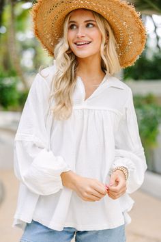 You are going to love life so much more in this oversized, boho beauty! That babydoll fit is so flowy and that cotton gauze fabric has the perfect amount of airiness! This babydoll top has your name written all over it! It's going to look amazing with jeans or shorts for year round wear! This top features a babydoll cut, a collared v-neck, long bubble sleeves, and a gauzy cotton fabric.
Material has no amount of stretch.Poppy is wearing the small. White Babydoll Top, White Babydoll, Cotton Gauze Fabric, Boho Beauty, Mint Julep Boutique, White Coral, Gauze Fabric, Babydoll Top, Model Fits