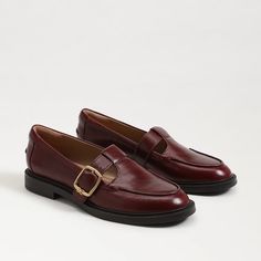 Photoshoot Clothes, Burgundy Loafers, Mary Jane Loafers, Burgundy Sandals, Aw 2024, 2024 Clothes, Burgundy Flats, Red Loafers, Buckle Loafers