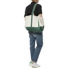 Versatile On-the-go Tote Canvas Bag, On-the-go Canvas Bag With Double Handle, Large Capacity Baguette Tote For On-the-go, On-the-go Weekender Tote Bag With Canvas Lining, On-the-go Weekender Tote With Canvas Lining, Totebag Aesthetic, Tennis Aesthetic, Stylish People, Preppy Stuff