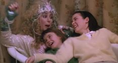 Mermaids Movie, Mermaids 1990, Film 1990, Top 10 Films, Mermaid Movies, Mermaid Photos, Film Inspiration, Winona Ryder