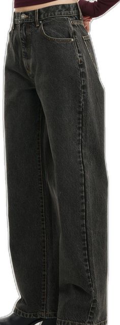 Casual Washed Black Cropped Jeans With Five Pockets, Casual Cropped Jeans In Washed Black With Five Pockets, Casual Straight Cropped Jeans In Relaxed Fit, Casual Cropped Jeans In Washed Black, Casual Straight Cropped Cotton Jeans, Casual Straight Fit Washed Black Jeans, Casual Straight Bottoms With Frayed Hem, Casual Straight Mom Fit Cropped Jeans, S 10