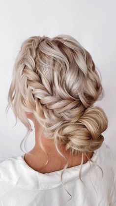 prom hair, cute prom hair, formal hair ideas, prom hairstyles for long hair em 2022 | Penteados, Ideias de penteado, Penteado casamento Formal Hair Ideas, Cute Prom Hair, Hair Formal, Pageant Hair, Formal Hairstyles For Long Hair, Hoco Hair Ideas Ponytail, Formal Hair