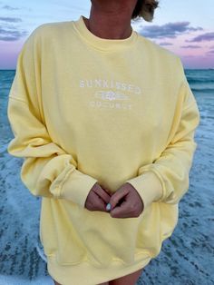 Banana Yellow Matching Logo Collection - Sunkissedcoconut Light Yellow Sweatshirt, Yellow Sweatshirt Outfit, Late Summer Outfits, Luxury Paints, Banana Yellow, Summer Sweatshirt, Cozy Outfits, Summer Stuff, 140 Lbs