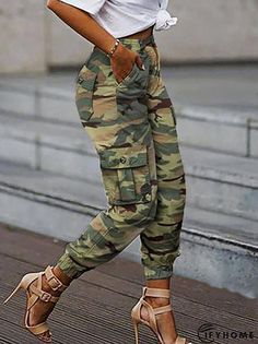 Pants And Heels, Casual Cargo Pants, Chic Type, Camo Pants, Camouflage Print, Women Pants Casual, Pocket Pants, Womens Fashion Casual, Pocket Design