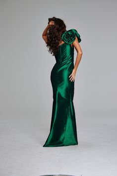 Jovani 40206 Fall 2024 evening collection dress. Green Evening Dress With Pleated Bodice, Green Evening Dress With Pleated Bodice For Gala, Evening Ball Gown Maxi Dress With Ruched Bodice, Green Pleated Bodice Evening Dress For Gala, Evening Gown With Ruched Bodice For Gala, Evening Gala Gown With Ruched Bodice, Green Ruched Bodice Midi Dress For Evening, Green Midi Dress With Ruched Bodice For Evening, Green Evening Gown With Ruched Bodice