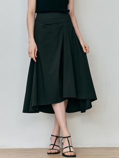 This is We’Dee’s simple maxi skirt. While it boasts a clean look, the uneven hemline adds a unique touch to the outfit.- Perfect for daily wear- Can be paired with different styles of tops to create various looks- The clean design makes it easy to style with any outfit Modern Asymmetrical Hem Bottoms For Spring, Modern Skirt With Asymmetrical Hem For Spring, Modern Asymmetrical Hem Skirt For Spring, Black Asymmetrical Hem Pleated Maxi Skirt, Relaxed High-low Hem Skirt For Workwear, Black Pleated Maxi Skirt With Asymmetrical Hem, Relaxed Fit High-low Hem Skirt For Work, Voluminous Asymmetrical Pleated Maxi Skirt, Asymmetrical Flowy Skirt In Solid Color