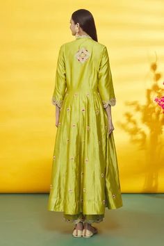 Shop for Surbhi shah Green Pure Spun Silk Scalloped Detailed Angarkha Set for Women Online at Aza Fashions Green Silk Floor-length Kurta, Green Floor-length Silk Kurta, Ceremonial Silk Kurta With Cutdana, Silk Kurta With Cutdana For Ceremonial Occasion, Green Chanderi Bandhgala With Zari Work, Green Chanderi Bandhgala With Cutdana, Transitional Green Chanderi Bandhgala, Green Chanderi Bandhgala For Transitional Season, Fitted Green Bandhgala In Chanderi