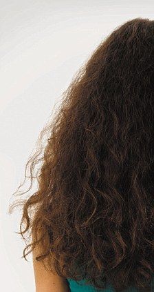 Hairstyles For Frizzy Curly Hair, Frizzy Straight Hair, Hairstyle References, Frizzy Hair Solution, Curly Frizzy Hair, Fizzy Hair, Island Hair, Rainy Day Hairstyles