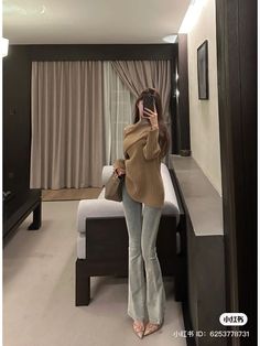 Stand Out Outfits, Elegant Korean Outfit, Neat Casual Outfits, Classy Fits, Elegant Outfit Classy, Stylish Work Outfits, Fashion Mistakes, Feminine Outfit, 가을 패션