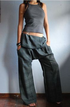 Saruel                                                       …                                                                                                                                                                                 Mais Dystopian Fashion, Diy Pants, Drop Crotch Pants, Upcycled Fashion, Africa Fashion, Casual Chic Outfit, Diy Dress, Casual Fall Outfits, Mode Inspiration