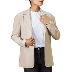 Stay effortlessly stylish with the Jild Women’s Oversized Leather Blazer – the perfect combination of casual elegance and office-ready sophistication. Designed with a classic lapel collar and crafted from 100% premium real leather, this blazer is ideal for both work and off-duty looks. Its oversized fit and long sleeves make it the ultimate choice for staying on-trend this winter, whether you're in the office or out and about. Key Features: Casual Lapel Design: The classic lapel collar adds a po Oversized Leather Blazer, Spring Leather Jacket, Business Casual Coat, Mens Leather Satchel, Lambskin Leather Blazer, Plus Size Leather Jacket, Trendy Winter Jackets, Leather Blazer Women, Leather Jacket For Women