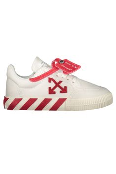 Removable charm with logoround toelinediagonal bands along the soletwo color lace-set100% rubber, 100% cottonComposition: 100% % Rubber, 100% % Cotton White Lace-up Skate Shoes With Logo, Red Casual Sneakers With Embroidered Logo, Casual Red Sneakers With Embroidered Logo, White Lace-up Skate Shoes With Vulcanized Sole, White Cotton Custom Sneakers For Streetwear, White Canvas High-top Sneakers With Vulcanized Sole, White Sporty Skate Shoes With Vulcanized Sole, Sporty Canvas Shoes With Logo Print, Sporty Cotton Sneakers With Logo Print