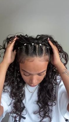 Hairstyles For Water, Latina Hairstyles, Haircut Selfie, Photo Hijab, Track Hairstyles, Latina Hair, Curly Hair Photos, Simple Hairstyles, Cute Hairstyle