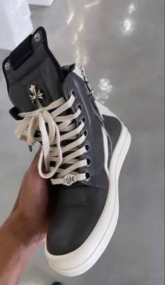 Pretty Sneakers, Trendy Shoes Sneakers, Pretty Shoes Sneakers, Shoes Outfit Fashion, Fresh Shoes, Hype Shoes, Girly Shoes, Shoe Inspo, Clothing Pieces