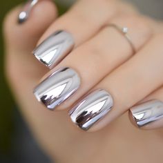 Metallic press nail, nail patch, solid color, fake nail, nail patch, Y2K nail, for women and girls Metallic Nails Design, Light Purple Nails, Silver Nail Polish, Nail Store, Metallic Nail, Nagellack Trends, Chrome Nail Art, Chrome Nails Designs, Nagel Tips