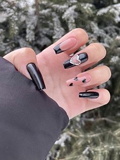 Concert Nails, Punk Nails, Edgy Nails, Grunge Nails, Classy Acrylic Nails, Pink Acrylic Nails, Fire Nails, Pretty Acrylic Nails, Best Acrylic Nails