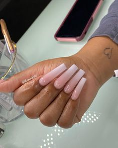 Acrylic Nail Designs Classy, Acrylic Nails Nude, Baddie Nails, Colored Acrylic Nails, Glow Nails, French Acrylic Nails, Acrylic Nails Coffin Pink