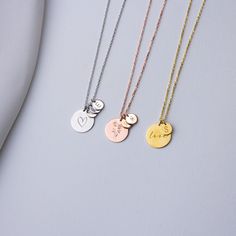 Personalized Gold Necklace, Initial Disc Necklace, Custom Coins, Gold Disc Necklace, Necklace For Mom, Initial Necklace Gold, Gold Disc, Mother Birthday Gifts, Personalized Pendant