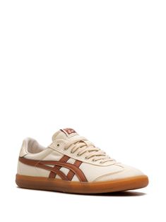 Onitsuka Tiger Tokuten "Cream/Caramel" Sneakers - Farfetch Sneakers Onitsuka Tiger, Onitsuka Tiger Tokuten Women Outfit, Tokuten Onitsuka, Onitsuka Tiger Tokuten, Korean Sunglasses, Tiger Shoes, Cream Caramel, Party Sunglasses, Funky Shoes