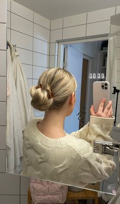 Retro Hairstyles, Photo Inspo, Hair Styles, Hair, Pins, Quick Saves