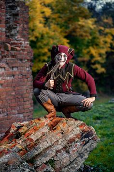 Medieval/Fantasy jester (also known as joker or fool) costume made out of wool and viscose blend. Perfectly suitable for LARP, cosplay, costume party etc This costume is inspired by Cicero character from The Elder Scrolls: Skyrim game.

#jester #joker #medieval #fantasy #clown #fool #larp #cosplay #skyrim #Cicero #handmade #craft Jester Outfit Male, Male Jester, Fool Costume, Skyrim Cicero, Fantasy Carnival, Medieval Jester, Evil Jester, Jester Outfit, Joker Outfit