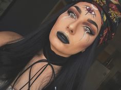 Fortune Teller Make Up, Hippie Costume Halloween, Voodoo Halloween, Cute Clown Makeup, Halloween Makeup Witch