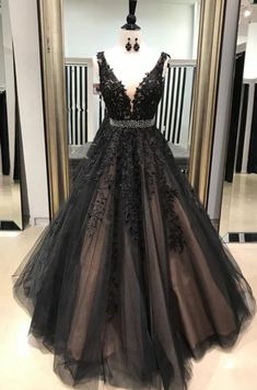 Ball Gown Gold, Prom Dress With Lace, A Line Prom Dress, Graduation Gown, Dress Graduation, Tulle Evening Dress, Womens Prom Dresses, Prom Dresses Modest, 16 Dresses