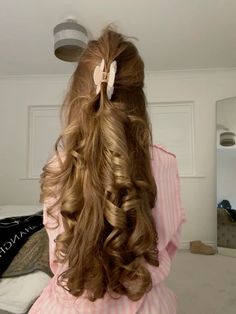 Bouncy Hair Aesthetic, Pretty Long Hairstyles, Matilda Djerf Hair, Hair Pattern, Fairy Hair, Hair Techniques, Matilda Djerf, Blowout Hair, Blonde Hair Inspiration