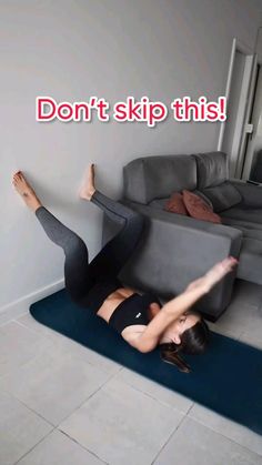 This Wall workout toned your abs & bubble effectively in 4 weeks Wall Workouts, Pilates Workout Plan, Wall Pilates, Wall Workout, Trening Fitness, Pilates For Beginners, Toned Abs, Bodyweight Workout Beginner, Gym Workout Videos