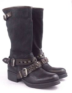 YKX & CO Black Tall Double Buckle Boot JAMIE Size US 8.5 EU 40 Italy YKX&CO Black Tall Double Buckle Boot JAMIE Leather Moto Biker Boots US 8.5 EU 40 $ 450 Italy studs, strap detailing, solid color, zip closure, round toeline, sole in eco-leather, square heel. Love Job, Buckle Boot, Buckle Ankle Boots, Story Board, Buckle Boots, Biker Boots, Leather Moto, Handbag Shoes, Leather Buckle