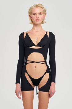 Women's Judith Bodysuit - Black Rave Outfits Festivals, Bikini Style, Outfits Y2k, Model Inspo, Cutout Bodysuit, Bodysuit Black, Summer Lookbook, Fashion Photoshoot, Womens Bodysuit