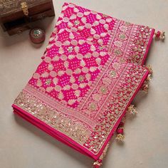 Unboxing of pink Colour Sarees for wedding party Pink Bandhani Saree, Gota Patti Embroidery, Thread Work Saree, Zari Work Saree, Saree Bandhani, Glamorous Saree, Gota Patti Saree, Bandhani Print