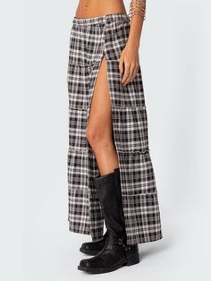 Y2k Vintage Plaid Long Skirts Chic Side High Split Elastic Waist Tiered Midi Skirts Harajuku 2000s Long Skirt Vintage, Aesthetic Plaid, Long Plaid Skirt, Skirt Tiered, Midi Skirt Casual, Retro Skirt, Tiered Midi Skirt, Tiered Maxi Skirt, Long Skirts