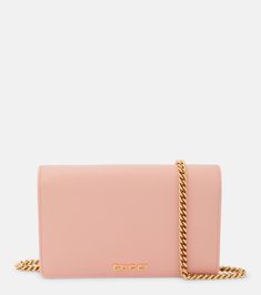 Gucci Script Leather Wallet On Chain in Pink - Gucci | Mytheresa Gucci Wallet On Chain, Designer Shopping, Wallet On Chain, Best Wallet, Perfect Pink, Gucci Leather, Gucci Wallet, Gucci Accessories, Wallet Chain