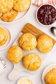 Turn your sourdough starter discard into the flakiest biscuits ever! This vintage-inspired recipe can rest in the fridge for up to 2 days, developing extra tang and saving morning prep time. Perfect for busy homemakers!