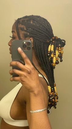 Knotless Braids With Beads Hairstyles, Braids With Beads Hairstyles, Knotless Braids With Beads, Beads Hairstyles, Short Box Braids, Quick Natural Hair Styles, Box Braids Hairstyles For Black Women