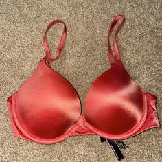 Never Worn! Vs Very Sexy Push Up Bra Size 32b! The Color Is A Pink/ Orange Shimmer. Victoria's Secret Seamless Push-up Bra, Victoria's Secret Padded Push-up Bra, Victoria's Secret Push-up Bra With Padded Cups, Solid Underwire Bra For Night Out, Night Out Push-up Bra With Lined Body, Push-up Bra For Night Out With Lined Body, Push-up Bra With Lined Body For Night Out, Solid Color Push-up Bra With Lined Body, Solid Push-up Bra With Lined Body