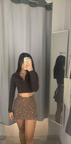 Skirt Mirror Selfie, Skirt Outfit, Mirror Selfie, Skirt