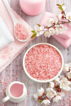 This week the focus is on finding inspiration for painting furniture vs painting furniture. I rarely do round-ups even though... Salt Bath Benefits, Kosmetyki Mary Kay, Kue Macaroon, Bath Benefits, Himalayan Salt Bath, Tout Rose, Blogger Tips, Tickled Pink, Arbonne