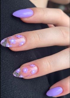 Purple Floral Nails, Purple Summer Nails, Lilac Nails Design, Purple And Silver Nails, Lily Nails, Multicolored Nails, Fruit Nail Art, Clear Acrylic Nails, Lilac Nails