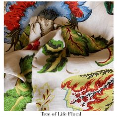 an image of fabric with flowers and leaves on it, including the words english garden fabric no 1 100's linen multi - color