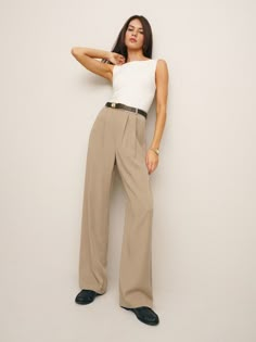 Petites Mason Pant French Clothing Styles, Karen Outfit, Mason Pant, Nude Ballet Flats, Outfit Edit, Paris Street Style Spring, Black Heeled Sandals, Shoes Wishlist, Portugal Vacation