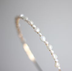 Bridal pearl headband - this minimalist wedding headpiece features freshwater pearls in 2 different sizes ( 5mm, 9mm). Elevate your look with our freshwater pearl headband. Handcrafted with lustrous pearls, this elegant accessory adds a touch of sophistication to any hairstyle. Perfect for weddings, special occasions, or everyday glam. Treat yourself or gift it to someone special. Color: ~ natural real pearls  Color of the headband: ~ silver or gold  ~ Orders are posted from Slovakia, Europe wit Pearl Head Piece, Bridal Pearl Headband, Headpiece For Wedding, Pearl Headband Wedding, Wedding Headpieces, Pearl Bridal Headband, Everyday Glam, Pearl Headpiece, Headband Bridal